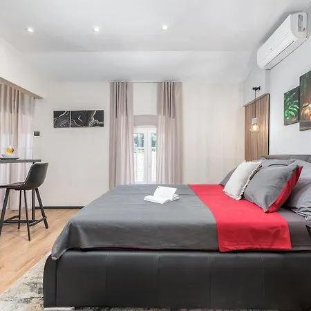 Modern & Warm Near Arena 公寓 普拉