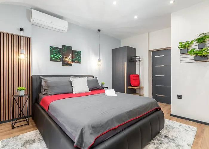 Apartment Modern & Warm Near Arena